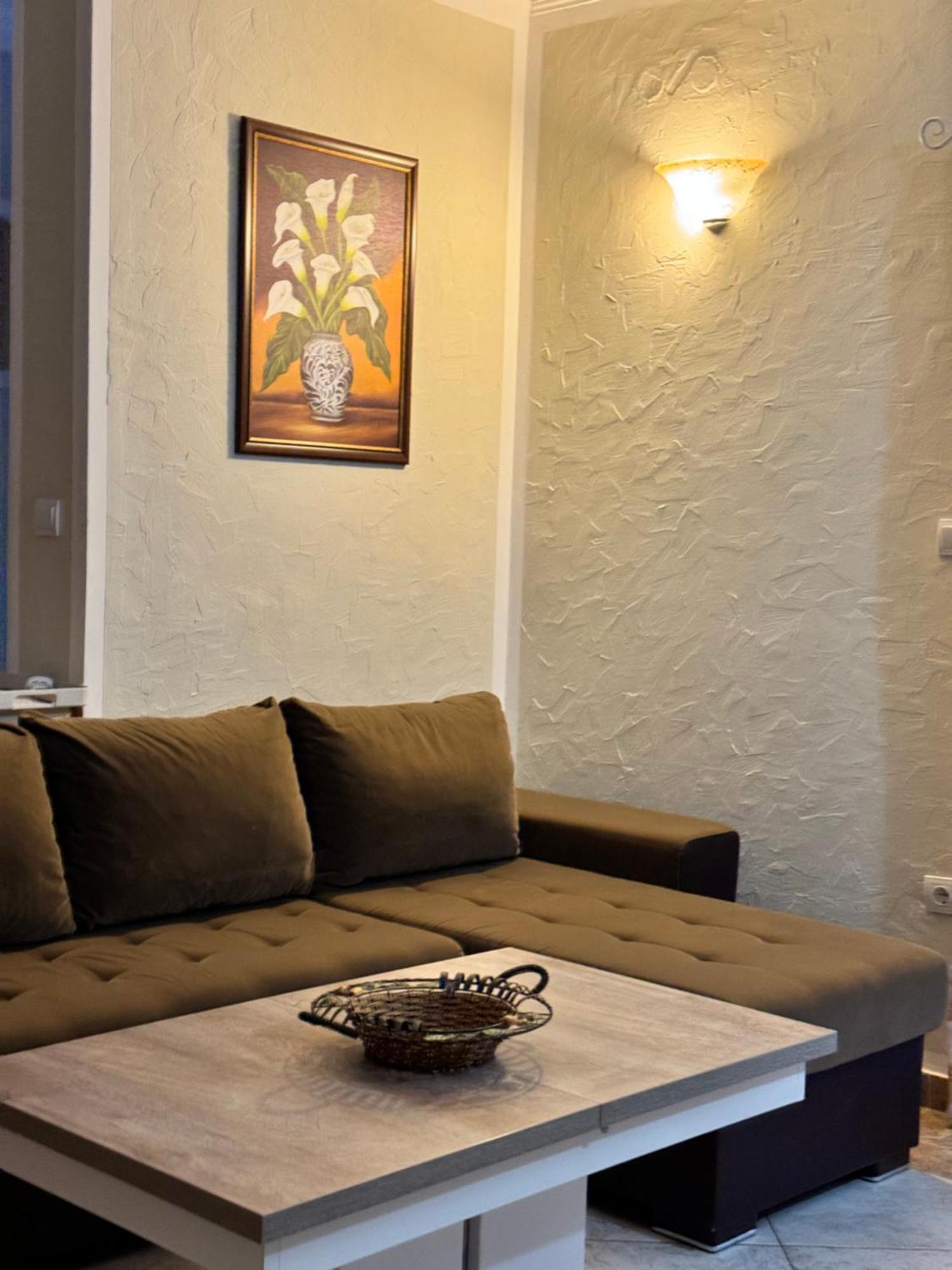 Carine Garden Appartement Risan Buitenkant foto